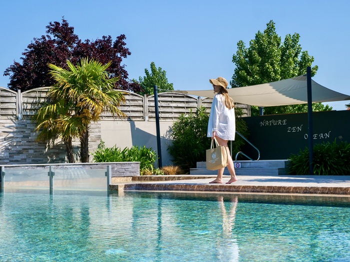 Piscine extérieure et espace bien-être dans un camping à Saint-Hilaire-de-Riez